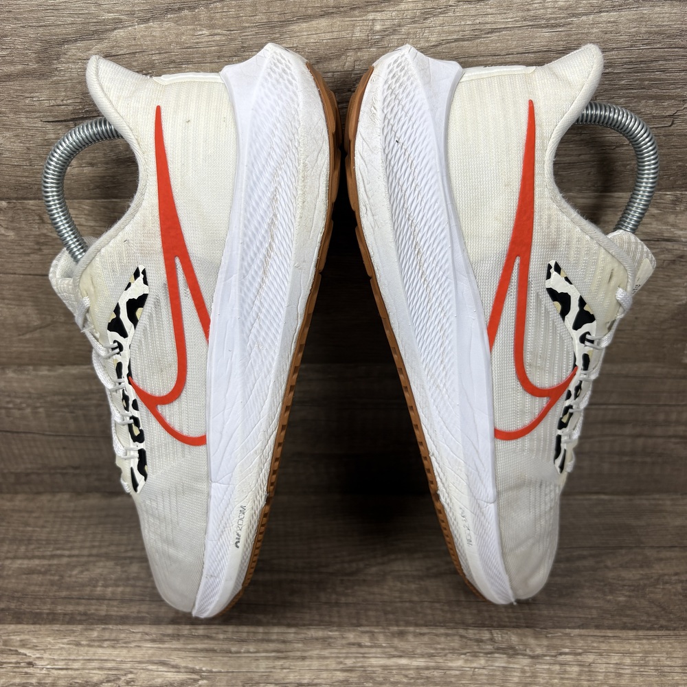 Nike Air Zoom Pegasus 39 Gray Red Womens US Size 9 DZ5214-100 Running Shoes - Picture 7 of 10